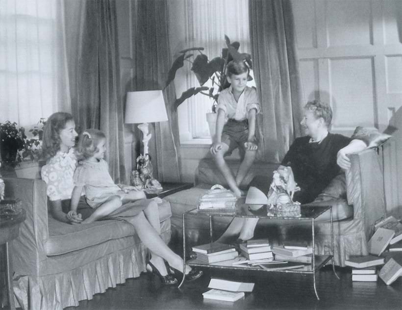 Inline Image - Syrie Maugham with her daughter and grandchildren at the Sulgrave Hotel, New York City, 1940s