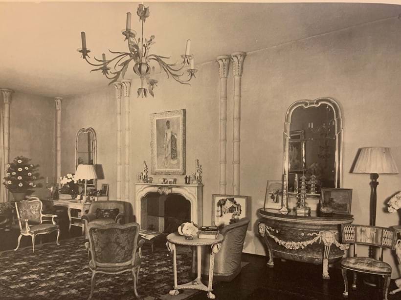 Inline Image - Syrie Maugham’s drawing room at 36 Chesham Place, London, 1939, featuring Philpot’s Harlequin. Photograph by Millar & Harris.