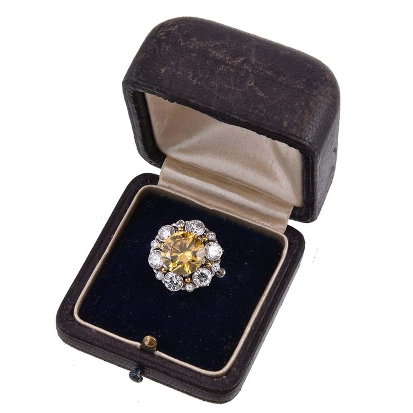 Inline Image - A 1960s diamond and treated yellow diamond cluster ring by Buccellati | Sold for £16,120