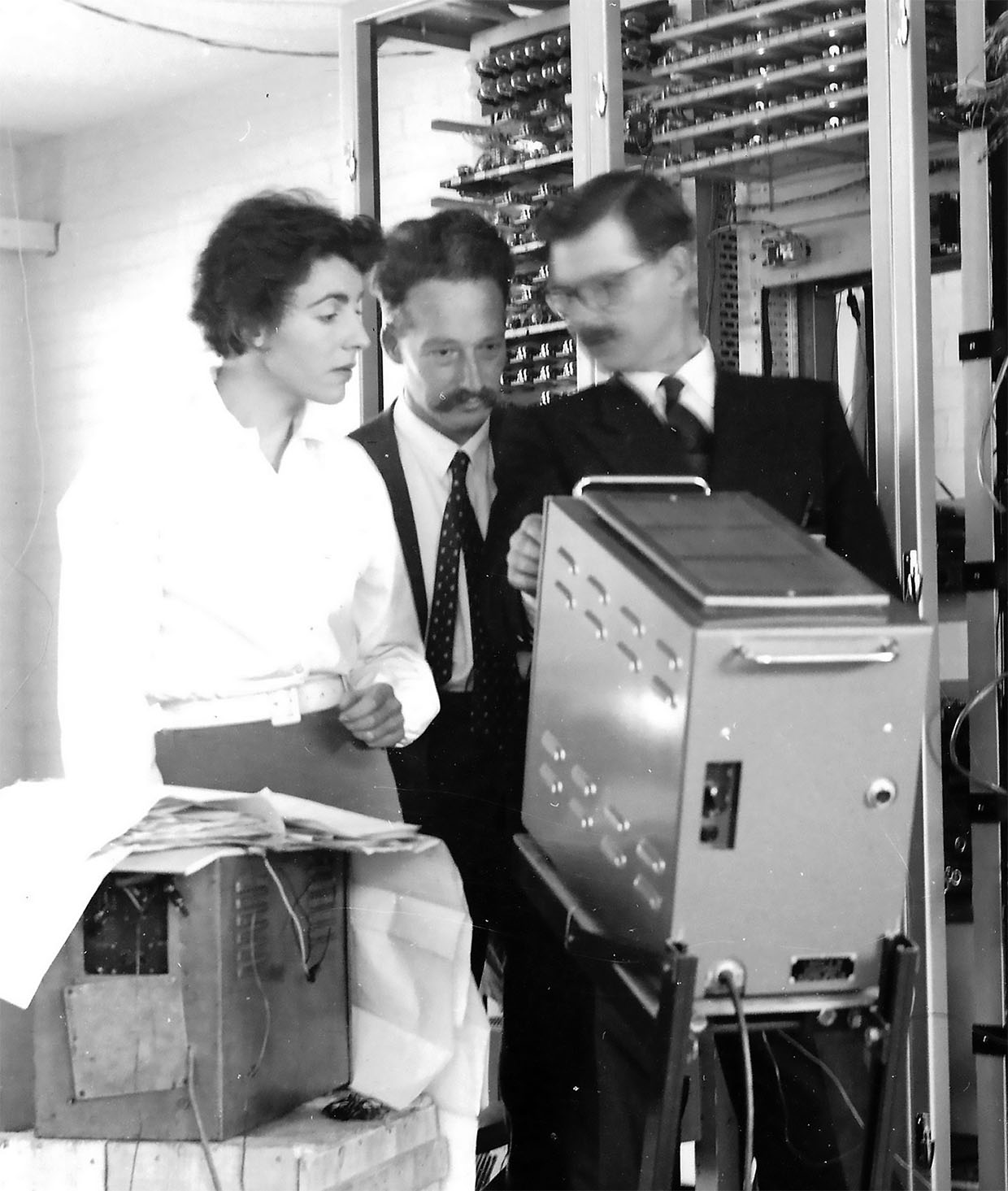 Inline Image - Stephanie Brook (later Shirley) and colleagues with the ERNIE equipment, circa 1957
