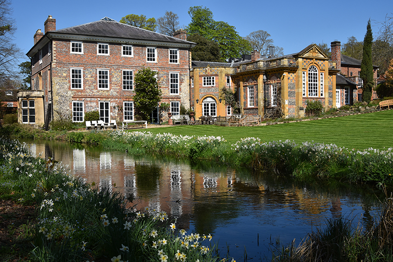 Dreweatts, Donnington Priory